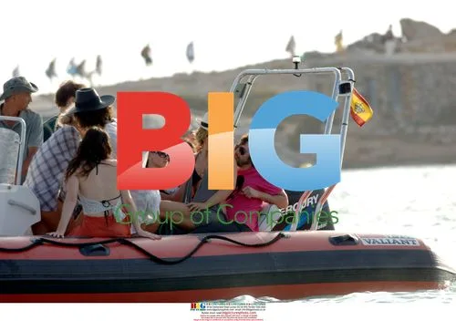James Blunt and Girlfriend on Beach