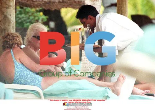 Diana's mother on holiday in Mauritius