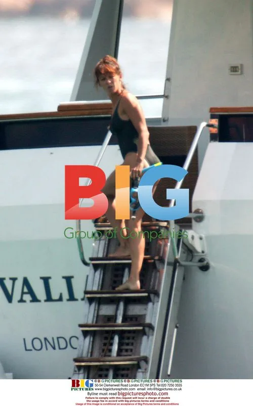 Sophie Marceau and Christophe Lambert on boat