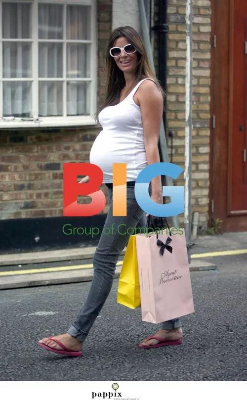 Noel Gallagher\'s Pregnant Girlfriend Sara MacDonald