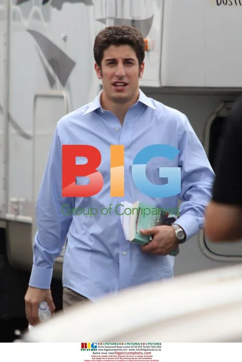 Jason Biggs on Bachelor No. 2 set
