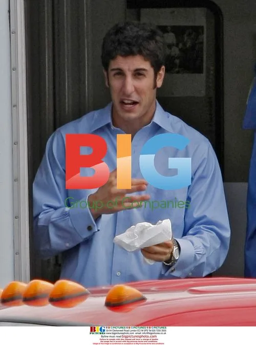 Jason Biggs on set of Bachelor No. 2