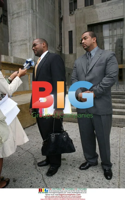 Foxy Brown's attorney leaves court