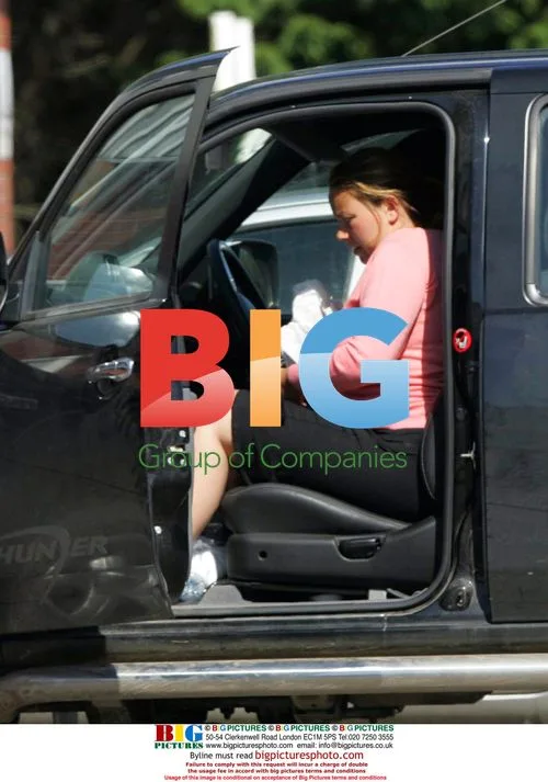 Pregnant Charlotte Church Has Difficulty Getting Back Into Car