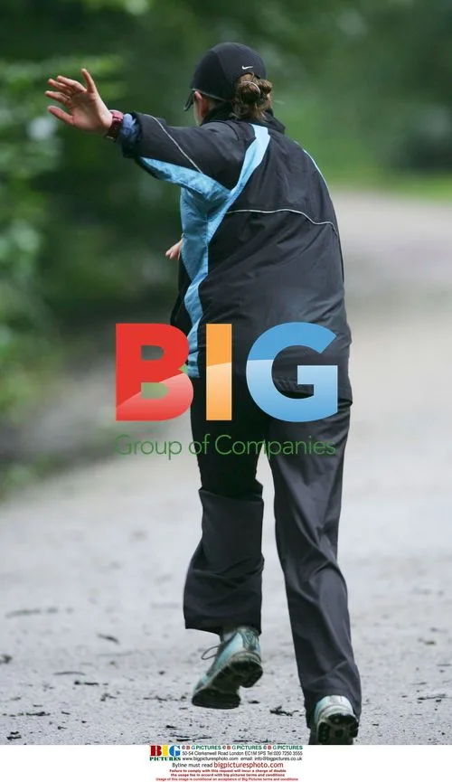 Geri Halliwell and Mel C Run in the Park