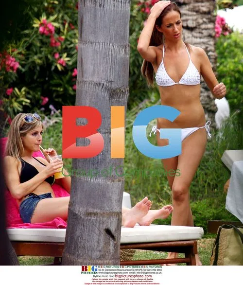 Big Brother stars Chantelle and Nikki enjoy sunny getaway
