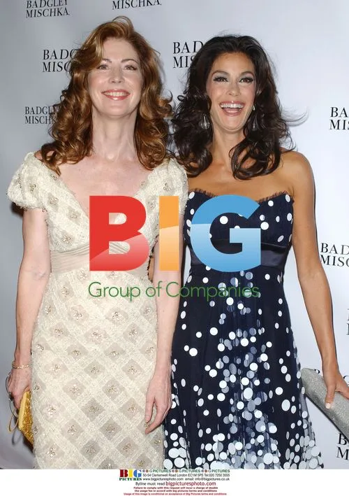Teri Hatcher celebrates Badgley Mischka campaign
