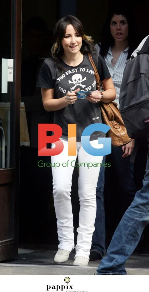KT Tunstall stops for fans in London