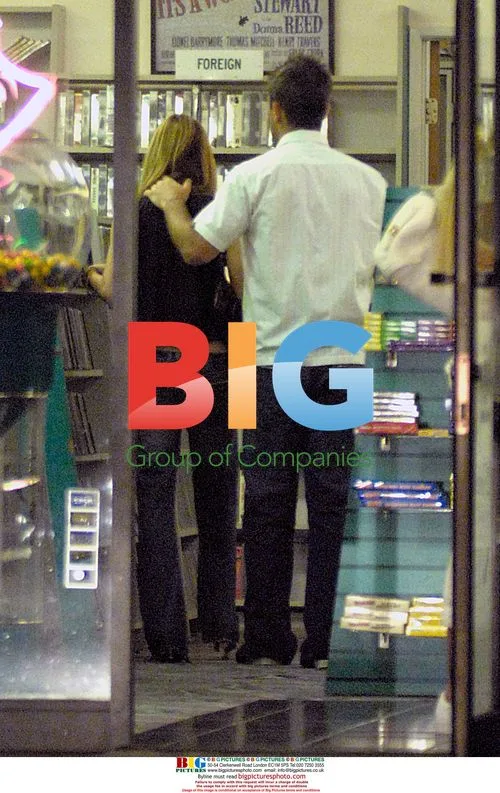Robbie Williams and Girlfriend Spotted at Bel Air Video Store