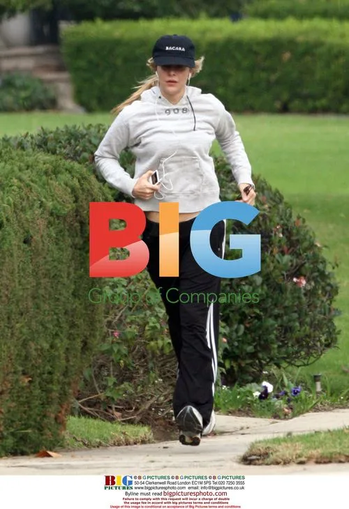 Meg Ryan Jogging in Brentwood