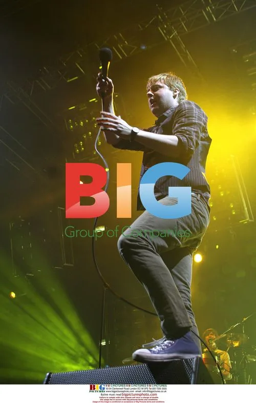 Kaiser Chiefs live at Manchester Arena