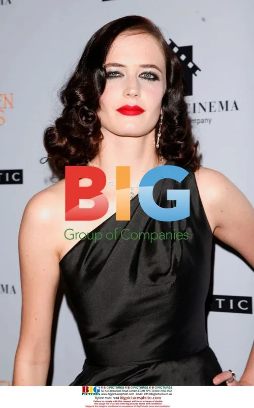 Eva Green at 'The Golden Compass' Premiere