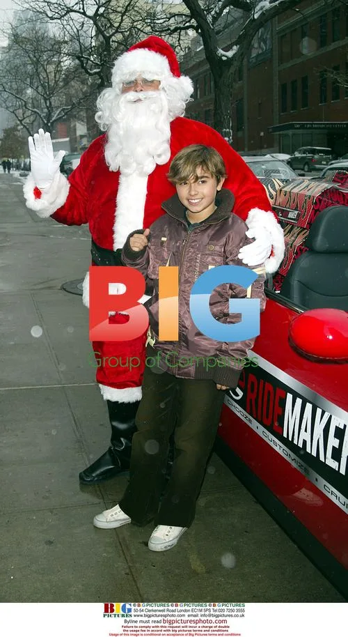 Jansen Panettiere and Santa at MINI Toy Unveiling
