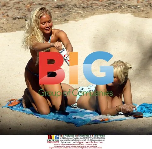 Models Anna Taverner and Michelle Marsh in France