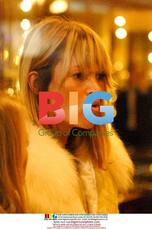 Kate Moss Christmas Shopping in London