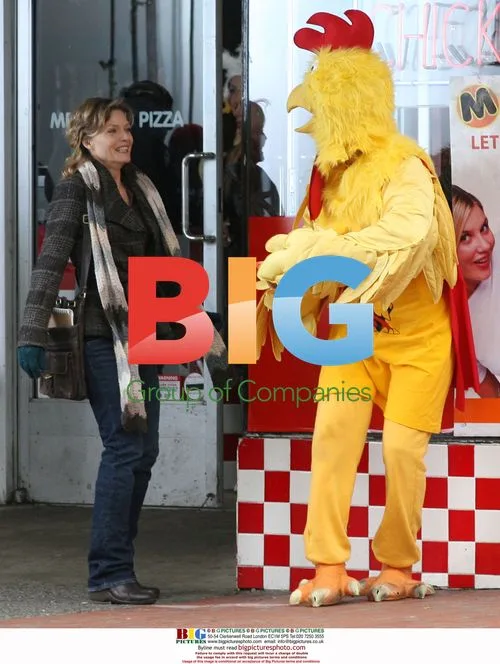 Ashton Kutcher and Michelle Pfeiffer on Personal Effects set