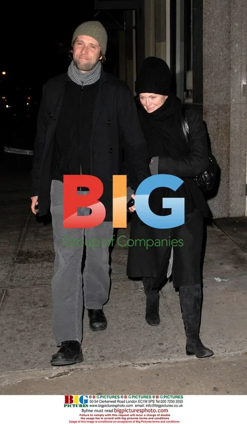 Julianne Moore and Bart Freundlich sighting