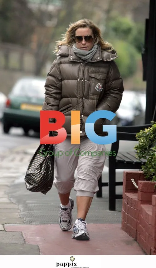 Meg Mathews strolls in London, 2007