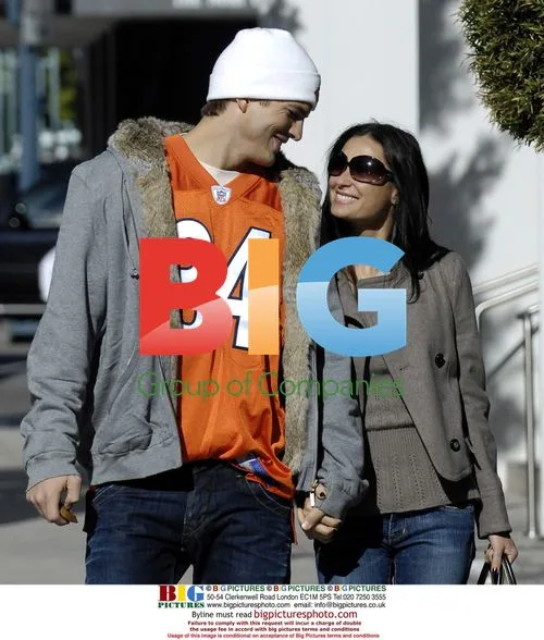 Demi Moore and Ashton Kutcher's Romantic Walk