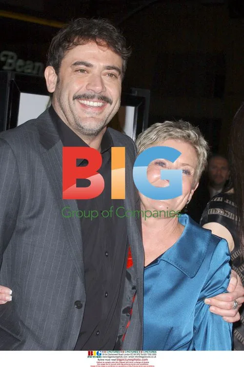 Jeffrey Dean Morgan and mother at "P.S. I Love You" premiere
