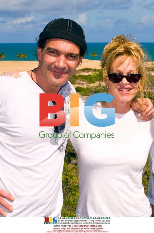 Antonio Banderas and Melanie Griffith on dune buggy