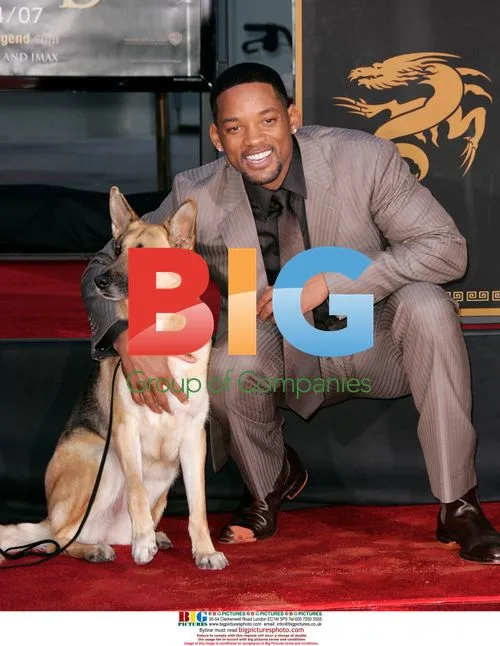 Will Smith Gets Handprints at Chinese Theater