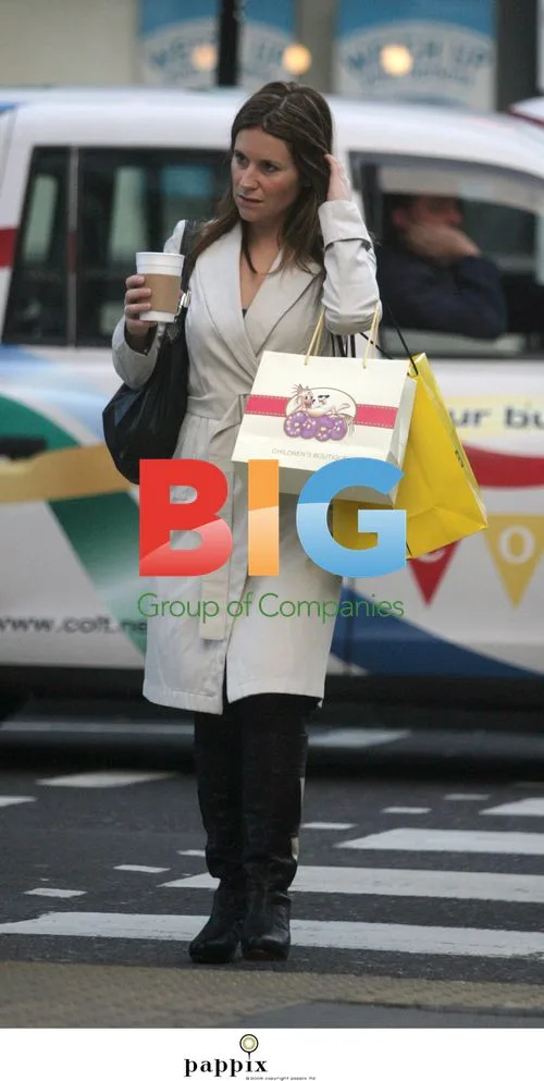 Harriet Scott Christmas Shopping in London