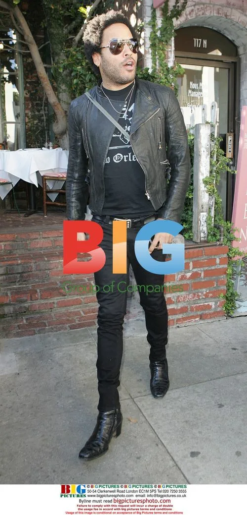 Lenny Kravitz Visits The Ivy