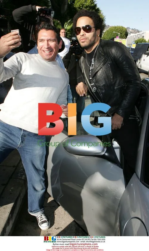 Lenny Kravitz Visits The Ivy