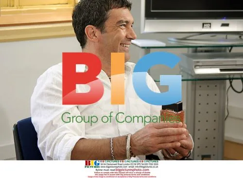 Antonio Banderas promotes new perfume