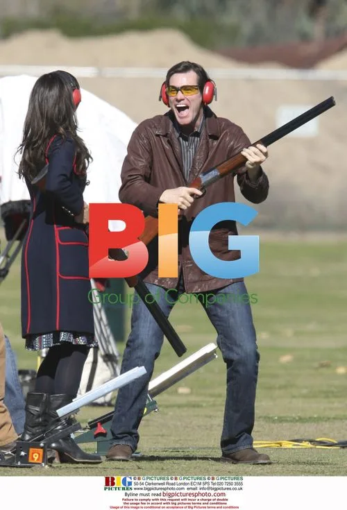 Jim Carey and Zooey Deschanel film "Yes Man"