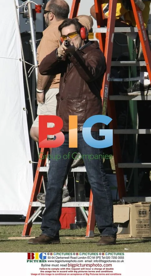 Jim Carey and Zooey Deschanel film "Yes Man"