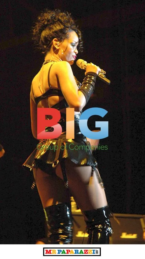 Rihanna Performs at SECC in Glasgow