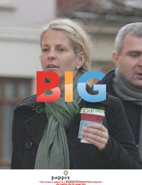Ulrika Jonsson and Brian Monet Shopping