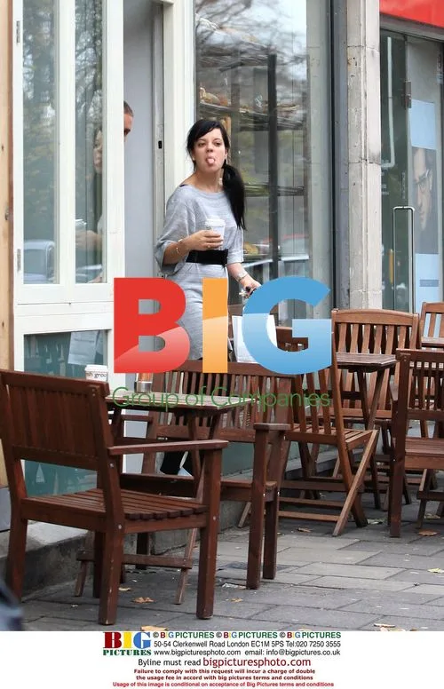 Lily Allen Preparing for Country Trip