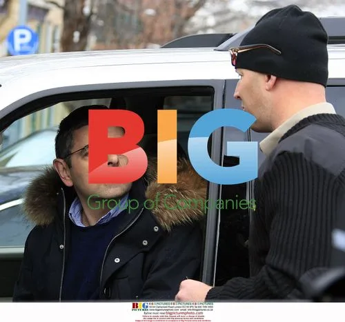 Mr. Bean and wife involved in car accident in Aspen