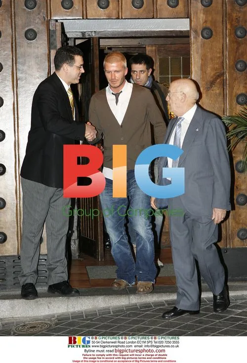 David Beckham Leaves Favorite Madrid Restaurant