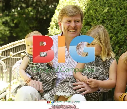 Crown Prince Willem and Princess Maxima with Daughters