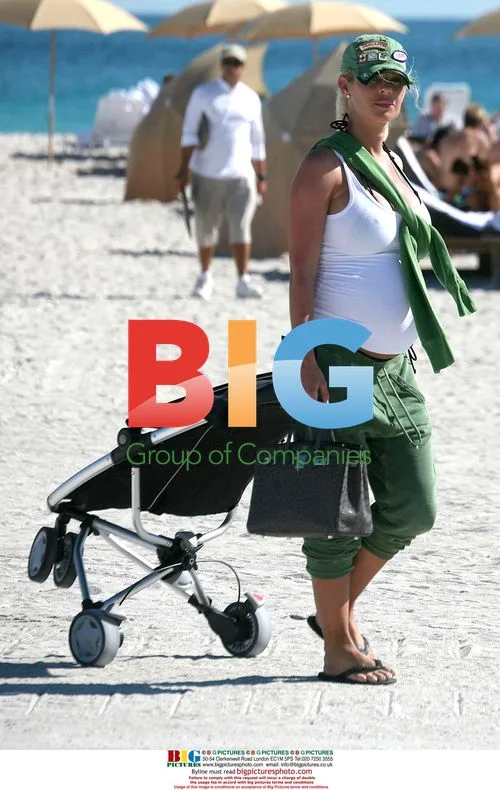 Zlatan Ibrahimovic and Family at Miami Beach