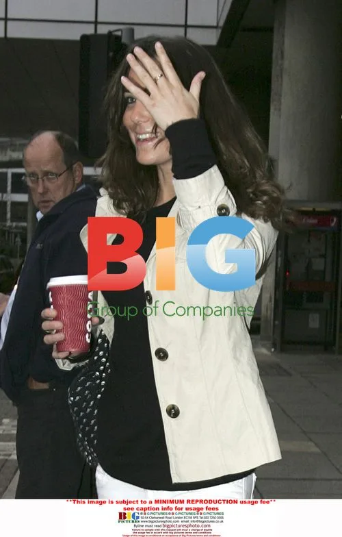 Kate Middleton Returns to UK from Caribbean