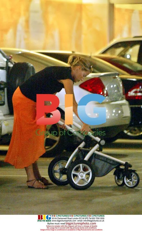 India Hicks with newborn son and mother in Miami