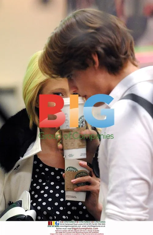 Paris Hilton and Alex Vaggo Shop at Food Market