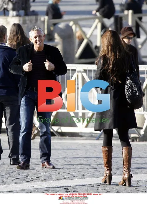 Gary Lineker and Danielle Bux enjoy romantic Rome trip