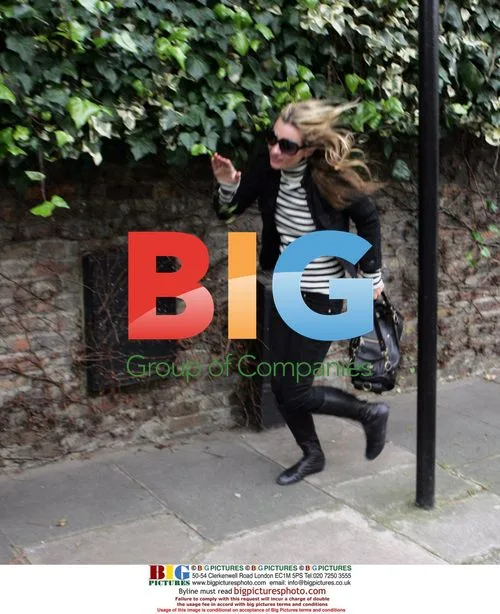 Kate Moss Goes Shopping for Baby Clothes
