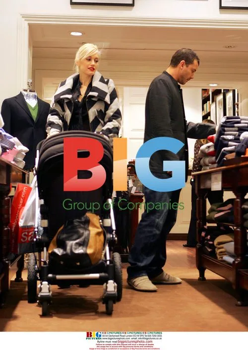 Gwen Stefani and Gavin Rossdale go shopping in Picadilly
