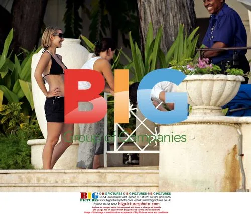 Jamie and Louise Redknapp on Barbados holiday