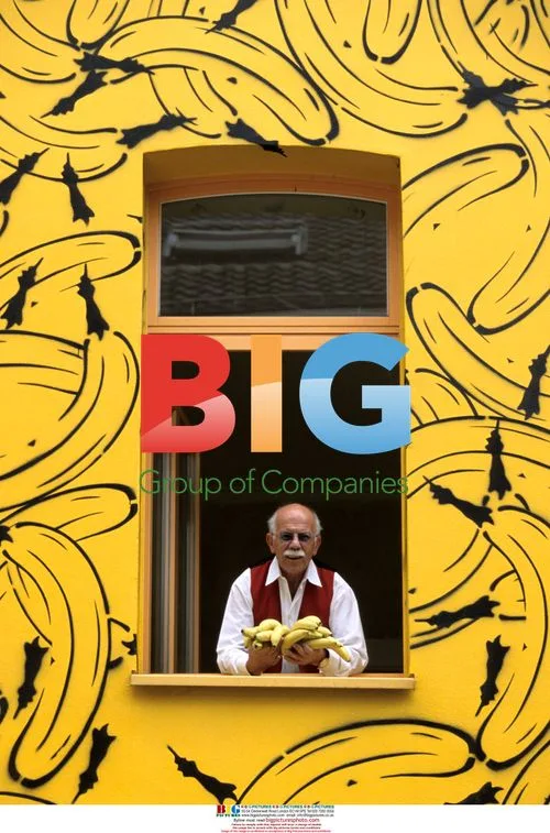 German Man Gets Famous Graffiti Artist to Banana-fy House