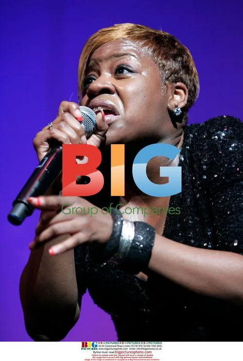 Fantasia performs at Bank Atlantic Center