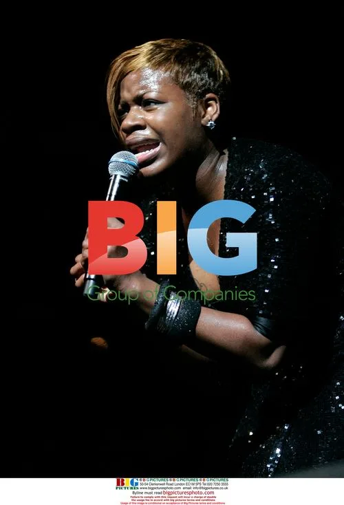 Fantasia performs at Bank Atlantic Center