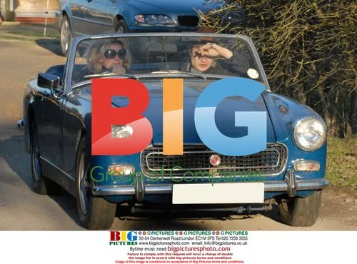 Kate Moss and Pete Doherty Leave Cotswold Pad
